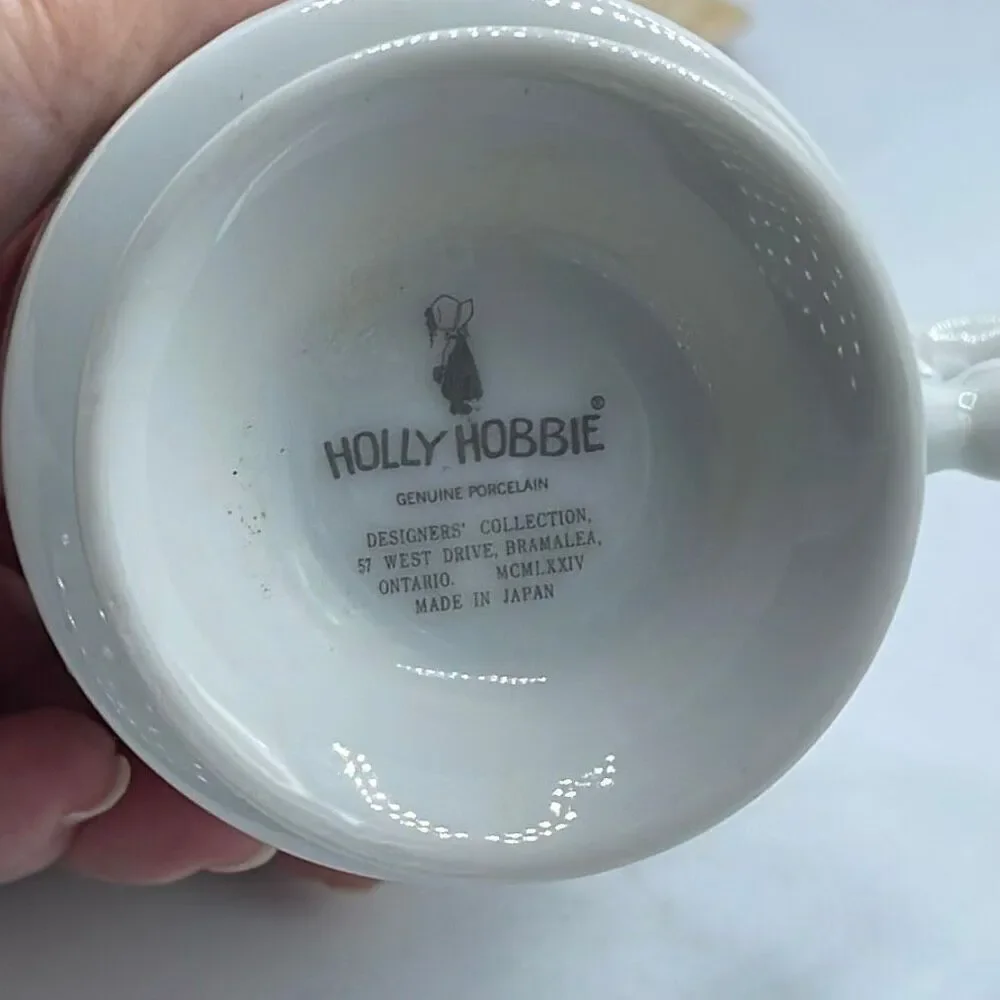Holly Hobbie 1974 “ Make Your Own Kind of Music” pedestal cup.
